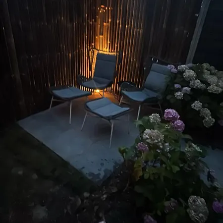 Complete De Stopplaats Dichtbij Hoorn En Alkmaar 3*