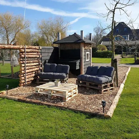 Complete Dichtbij Hoorn En Alkmaar Zuidermeer